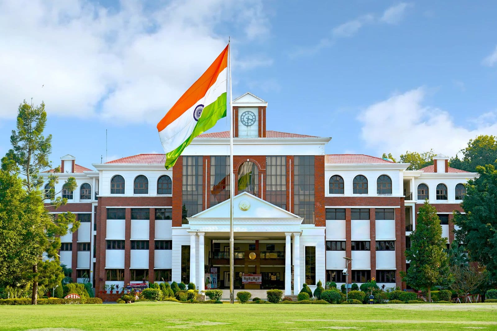 Graphic Era (Deemed to be University) campus