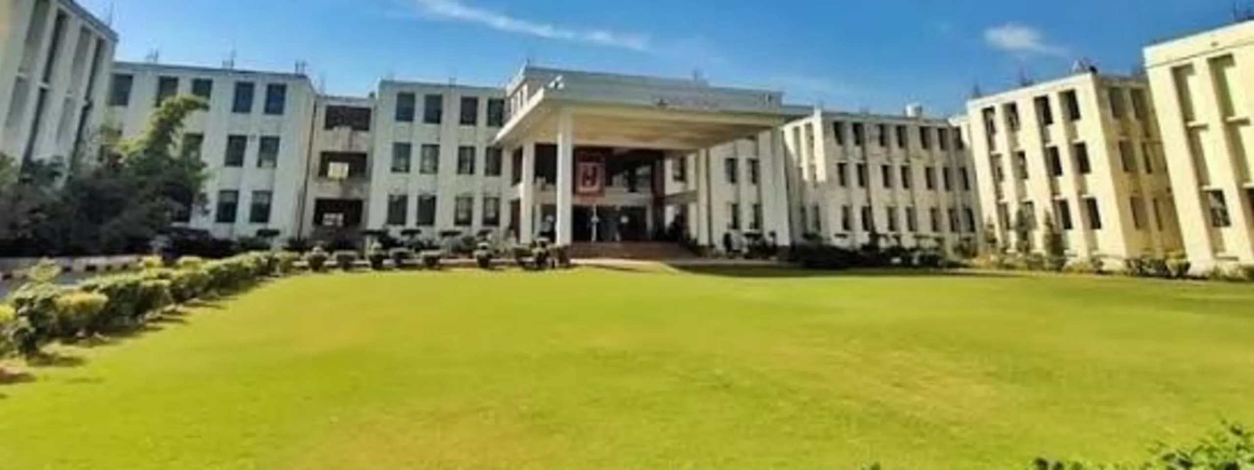 Vivekanand Global University campus 1
